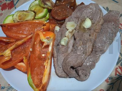 Kvapnus jautienos steikas „Minutka“ su keptomis daržovėmis Žingsnis 11