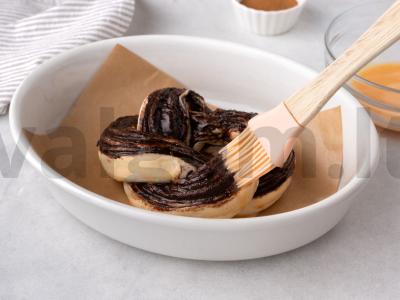 Sluoksniuotas vainikas su šokoladiniu kremu Žingsnis 4