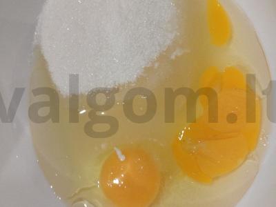 Puikus morkų mannikas su apelsinų žievele Žingsnis 2