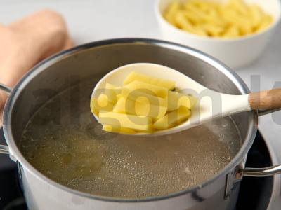 Špinatų sriuba su kiaušiniu Žingsnis 4