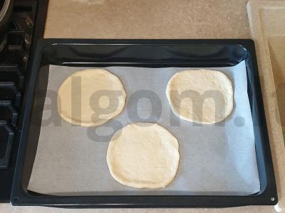 Pica su rikota ir vynuogėmis Žingsnis 2