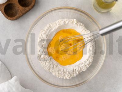 Nalistnikai su puriu varškės įdaru Žingsnis 2