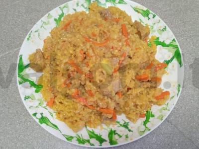 Plovas su kiaulienos guliašu, česnaku ir barbaru Žingsnis 9