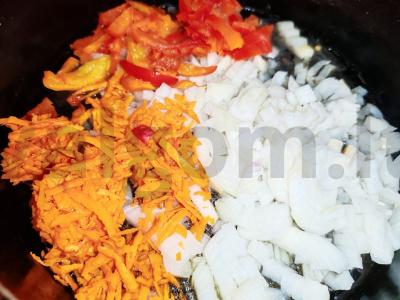 Udon su daržovėmis ir jautienos troškiniu Žingsnis 1