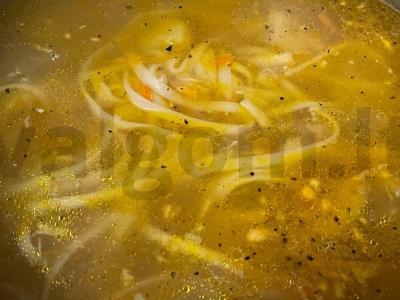 Vištienos ir petražolių sriuba su makaronais Žingsnis 5