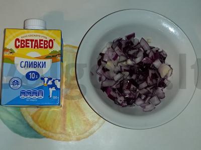 Tigro krevetės su tagliatelle makaronais pomidorų-grietinėlės padaže Žingsnis 4