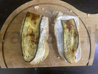 Tostai su varškės sūriu, baklažanu ir kiaušiniu Žingsnis 3