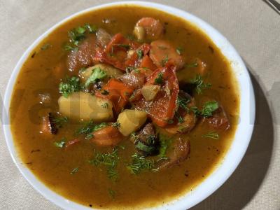 Šurpa katile pagrindine nuotrauka