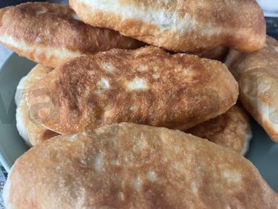 Pyragėliai su keptais grybais ir bulvėmis pagrindine nuotrauka