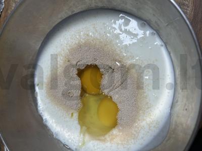 Kefyro blynai „Kaip pas močiutę“ Žingsnis 5