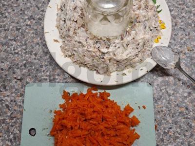 Rytinis salotas su žuvies konservais ir bulvėmis Žingsnis 12