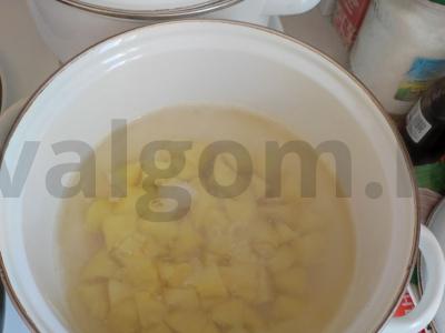 Grybų sriuba su voveraitėmis Žingsnis 2