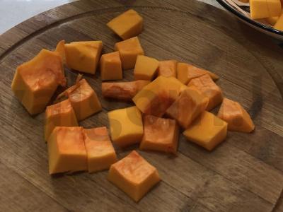 Kukurūzų košė su moliūgo gabaliukais Žingsnis 1