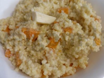 Pšenių košė su pienu ir moliūgu pagrindine nuotrauka