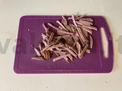 Oro pica su rūkytomis dešromis ir traškia sūrio plutele Žingsnis 5