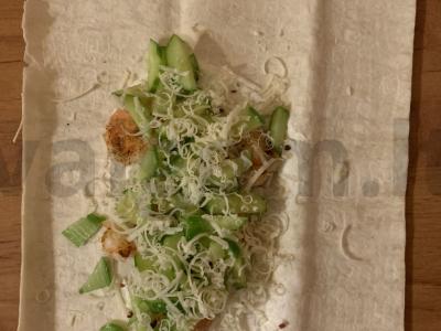 Krevetėmis užpildytas ritinys Žingsnis 3