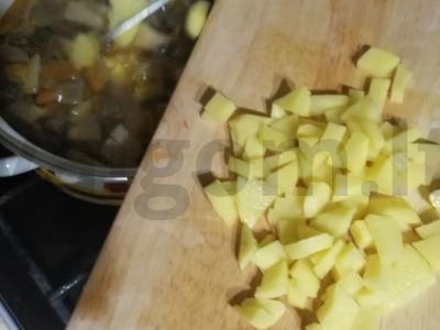 Baltųjų grybų sriuba Žingsnis 4