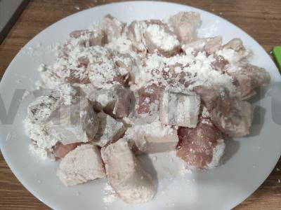 Vištiena kinų stiliumi saldžiarūgščiame padaže Žingsnis 2