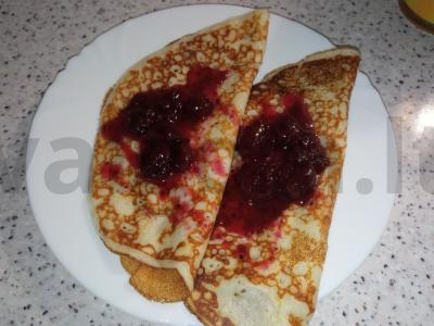 Blynai su jogurtu pagrindine nuotrauka