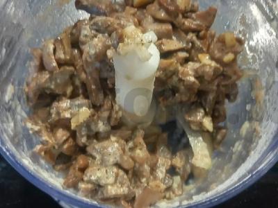 Vištienos kotletai su pievagrybiais Žingsnis 8