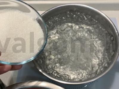 Raudonųjų serbentų sultinys Žingsnis 3