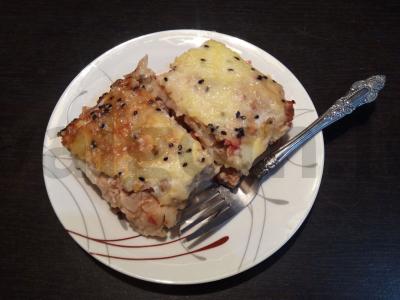 Mėsos lazanja, pagaminta iš makaronų, skirta bešbarmačiui pagrindine nuotrauka