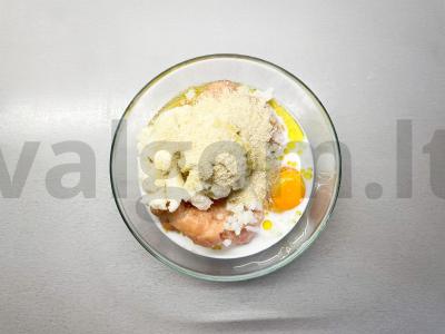 Vištienos kotletai su pupelėmis ir daržovėmis Žingsnis 1