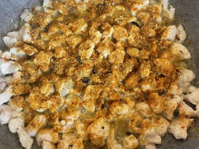 Plovas su vištiena ir ciberžole Žingsnis 2