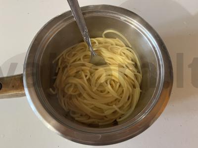 Sultingi makaronai su kiaulienos troškiniu Žingsnis 3