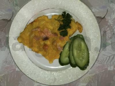 Silpnai sūdyta upėtakis su kiaušinių užpilu pagrindine nuotrauka