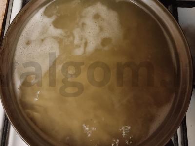 Makaronai su vištienos skrandžiais grietinėje Žingsnis 2