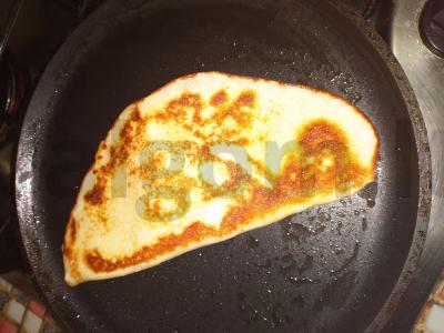 Skanus ryžių blynas su sūriu ir pomidoru Žingsnis 7