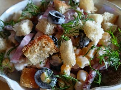 Svečiai ant slenksčio pagrindine nuotrauka