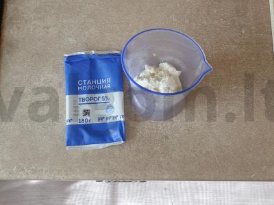 Kremiškas varškės desertas su vaisiais Žingsnis 3