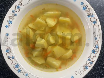 Žirnių sriuba su šonkauliais pagrindine nuotrauka