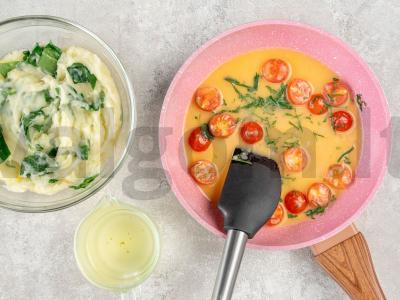 Balta žuvis su pomidorų padažu Žingsnis 3