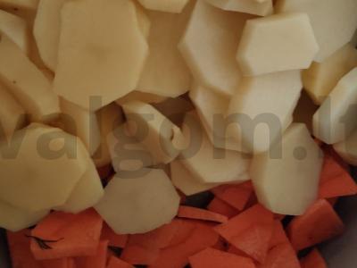 Greitas vištienos krūtinėlės sriuba Žingsnis 1