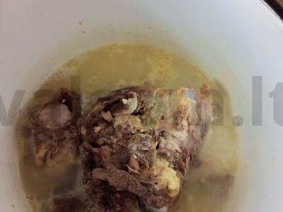 Sotūs daržovių sriuba su mėsos sultiniu Žingsnis 1