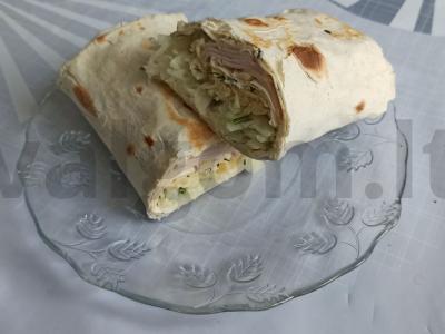 Šaurma „Pavasarinė“ su sūriu ir kalakutienos kumpiu pagrindine nuotrauka