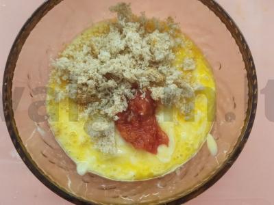 Duonos omletas su pomidorais Žingsnis 3