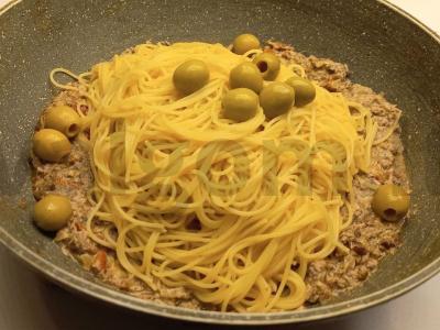 Skani pasta su tunu ir džiovintais pomidorais Žingsnis 3