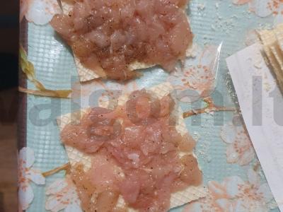 Patingėti čeburekai ant vaflių lakštų Žingsnis 1