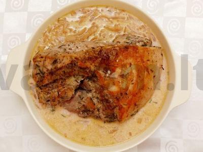 Kiauliena su fenheliu ir rozmarinu grietinėlės padaže Žingsnis 3