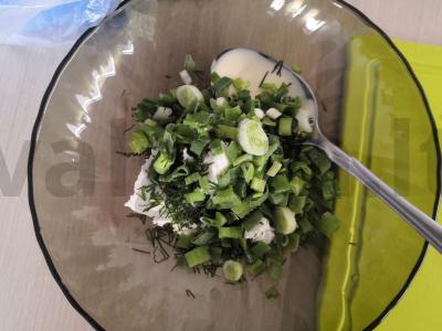 Lengvas ridikėlių salotas su varškės-grietinėlės padažu Žingsnis 4