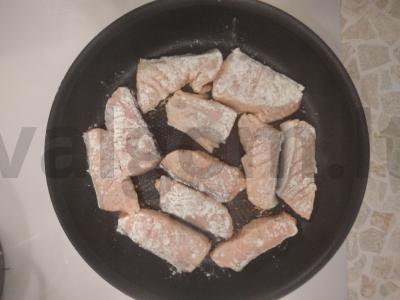 Keptas lašišos filė su laimu ir grybų padažu Žingsnis 3