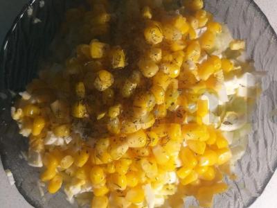 Salotas „Sėmmanuėlė“ su kopūstais ir kukurūzais Žingsnis 3