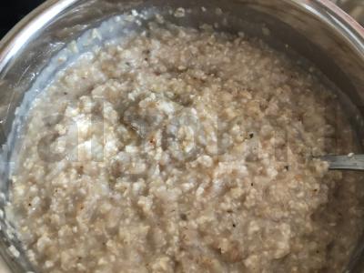 Vegetariškos kotletai iš avižų sėlenų, morkų ir svogūnų Žingsnis 5