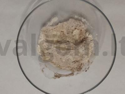 Raudonojo aksomo sausainiai su soda Žingsnis 1