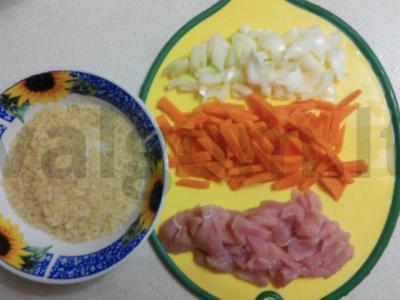 Skaniausias plovas su vištiena Žingsnis 1