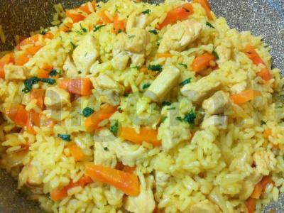 Skaniausias plovas su vištiena pagrindine nuotrauka